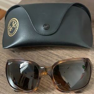 Ray-Ban Tortoise Shell Polarized Sunglasses RB4068